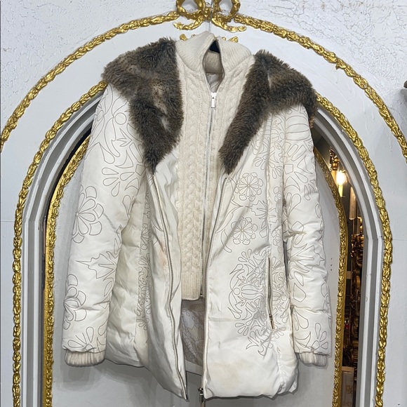 Desigual Puffer Coat Faux Fur Hood Cream Beige Size 36 | US 4-6 - Picture 2 of 8